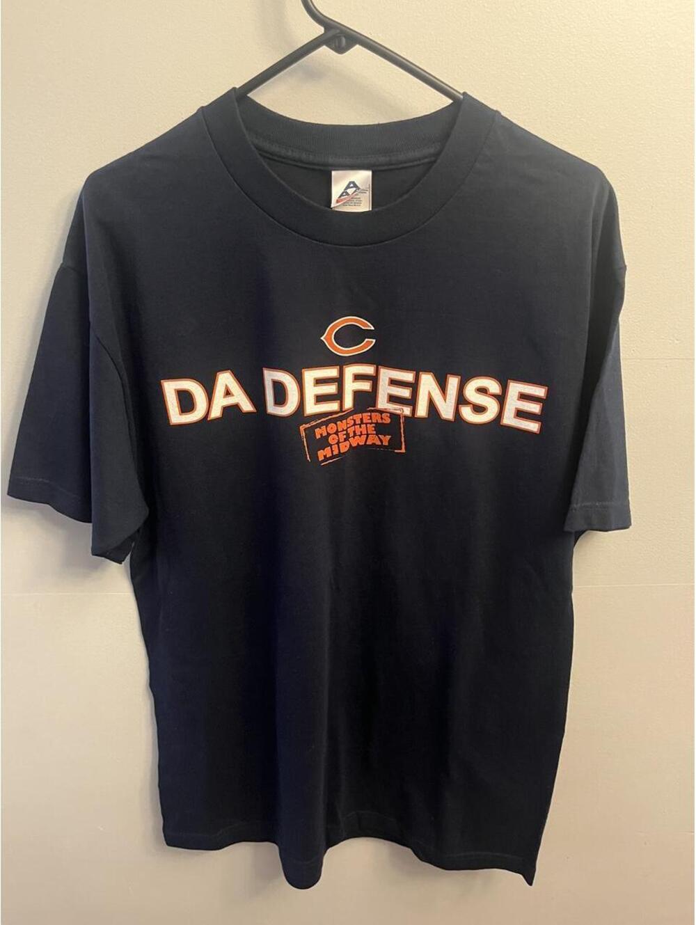 NFL Men's Navy and Black Tshirt